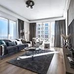 Sunrise Sky Lux Apartment, 33rd Floor, Pool And Fitness Included * Skopje