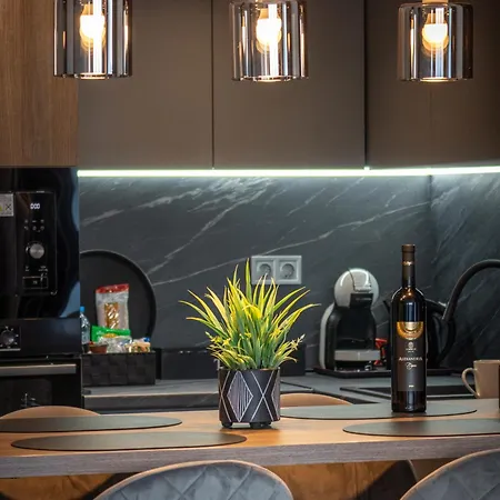 Sunrise Sky Lux Apartment, 33rd Floor, Pool And Fitness Included *