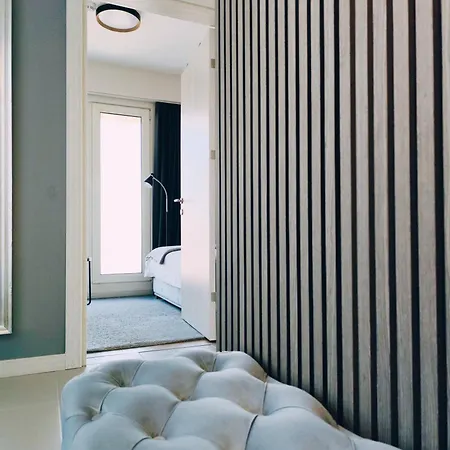 Sunrise Sky Lux Apartment, 33rd Floor, Pool And Fitness Included Lägenhet *