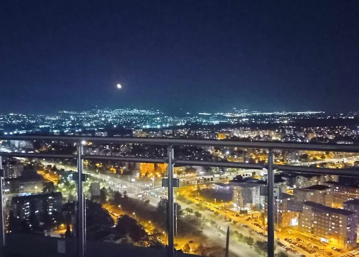 Sunrise Sky Lux Apartment, 33rd Floor, Pool And Fitness Included Διαμέρισμα