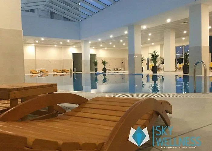 Apartment Sunrise Sky Lux Apartment, 33rd Floor, Pool And Fitness Included *