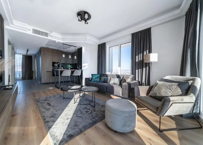 Apartment Sunrise Sky Lux Apartment, 33rd Floor, Pool And Fitness Included *