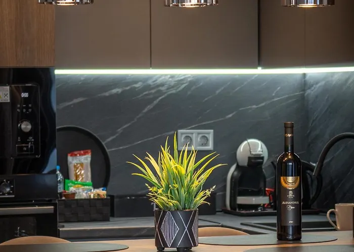 Sunrise Sky Lux Apartment, 33rd Floor, Pool And Fitness Included *